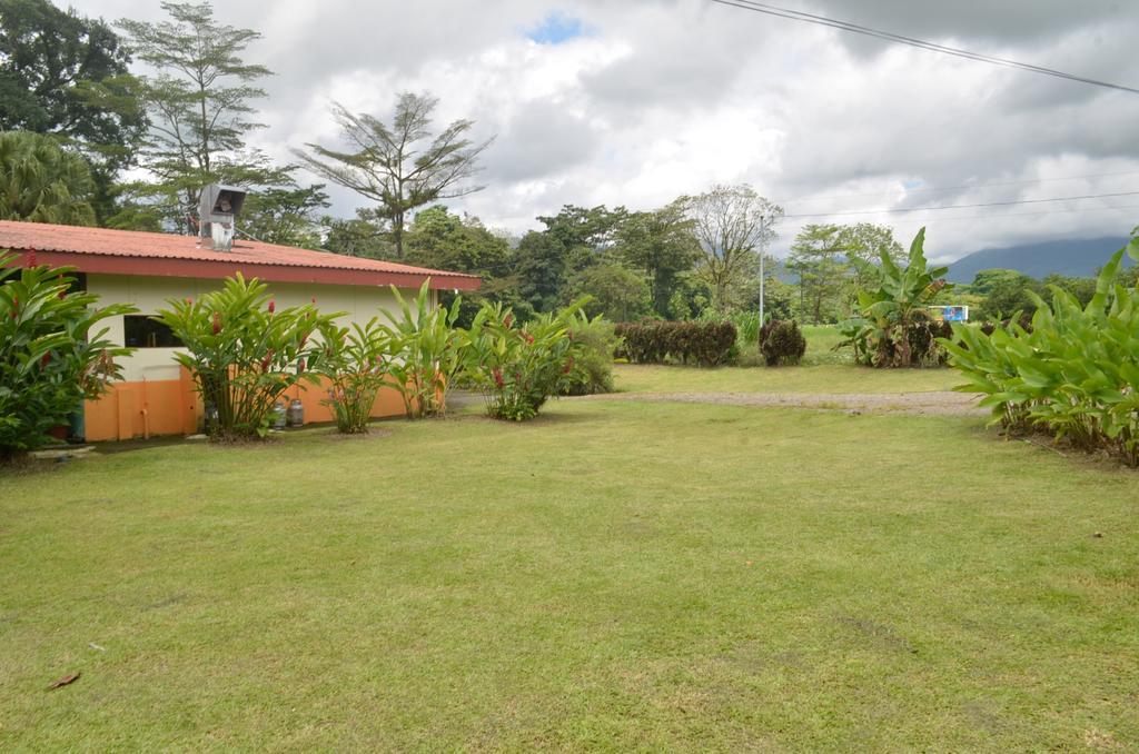 Готель Befox Adventure La Fortuna Екстер'єр фото