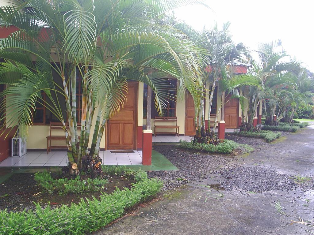 Готель Befox Adventure La Fortuna Екстер'єр фото