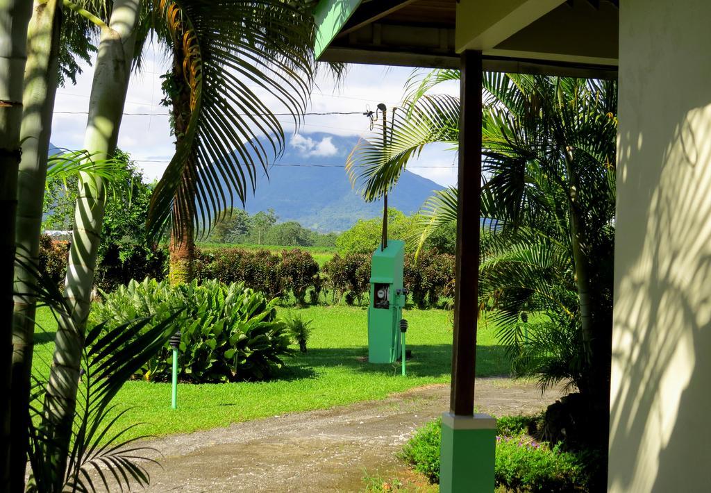 Готель Befox Adventure La Fortuna Екстер'єр фото